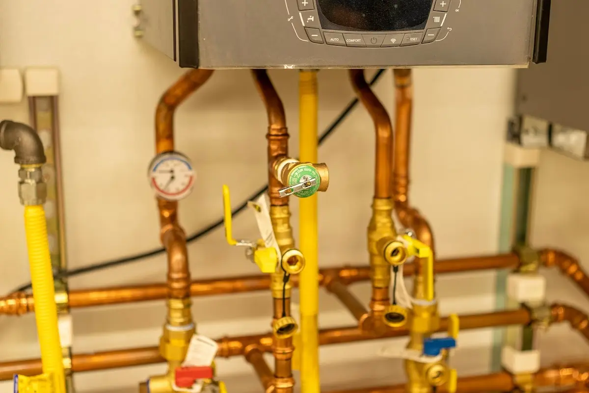 Licensed technician providing Sewer Cleanout for a homeowner in Newport